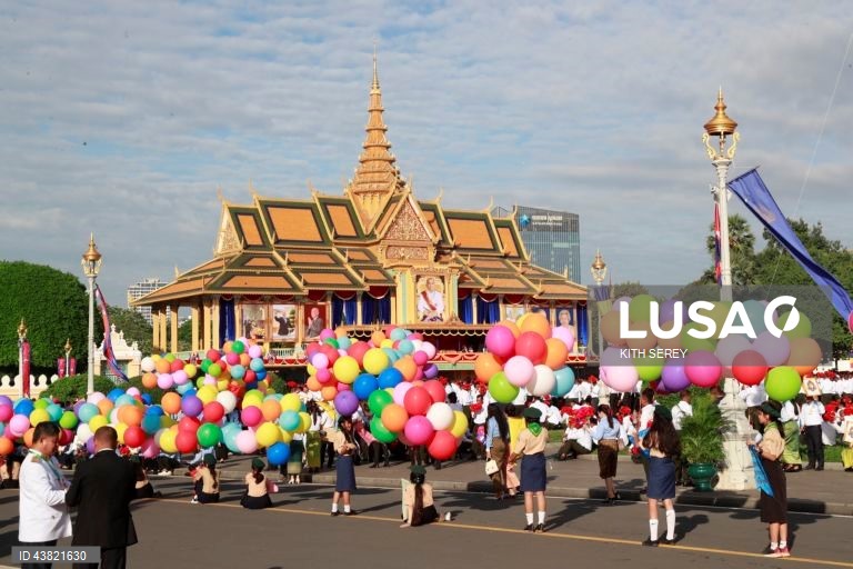 Camboja: 20º aniversário da coroação do Rei Sihamoni.