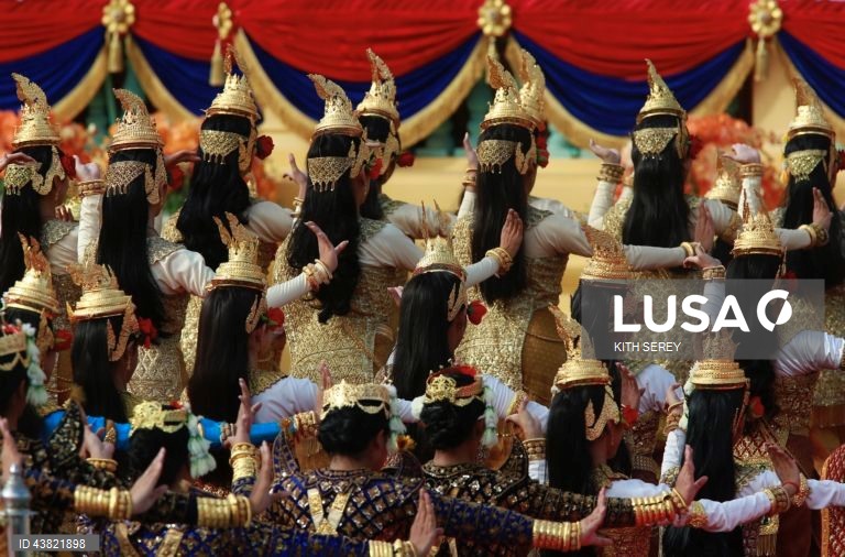 Camboja: 20º aniversário da coroação do Rei Sihamoni.