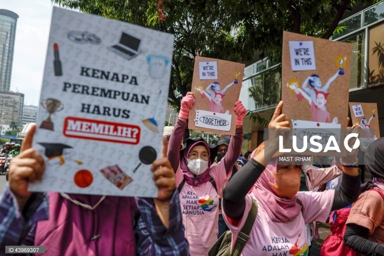 Indonésia: Manifestação em Jacarta contra a violência sobre as mulheres