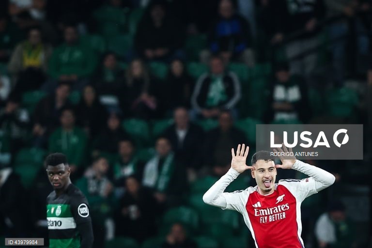 O Sporting sofreu hoje a primeira derrota na edição 2024/25 da Liga dos Campeões em futebol, ao ser goleado por 5-1 na receção aos ingleses do Arsenal, em encontro da quinta jornada da fase de liga.