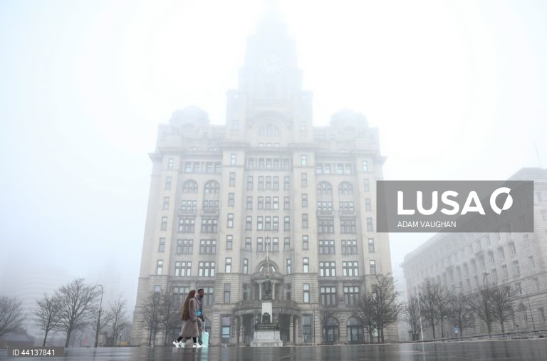 Reino Unido: Nevoeiro em Liverpool