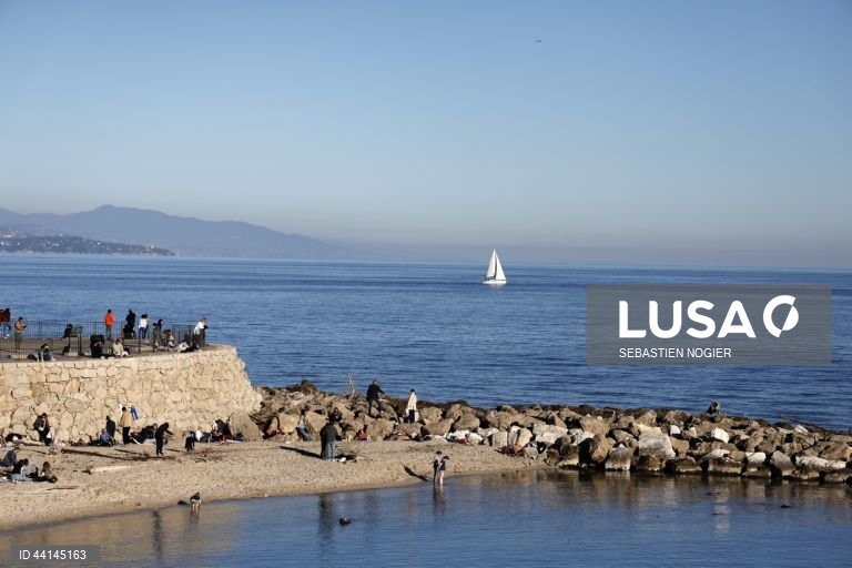 França: Aldeia de Antibes na Riviera francesa