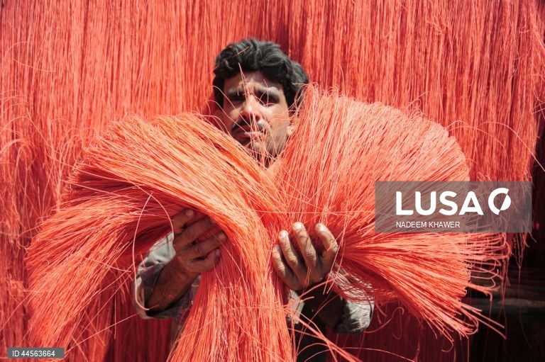 Paquistão: Fábrica em Hyderabad produz aletria para o Ramadão