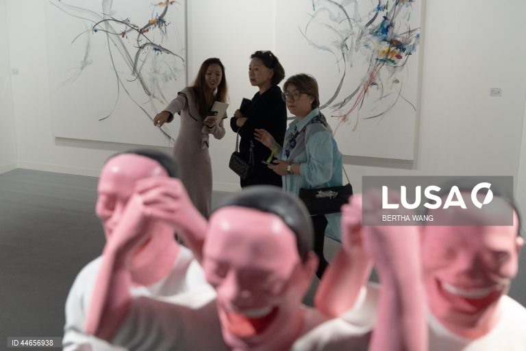 China: Feira internacional Art Basel 2025 em Hong Kong