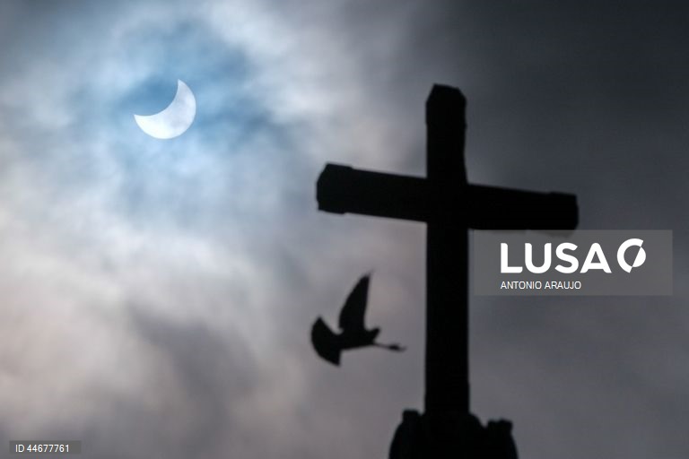 Partial solar eclipse 