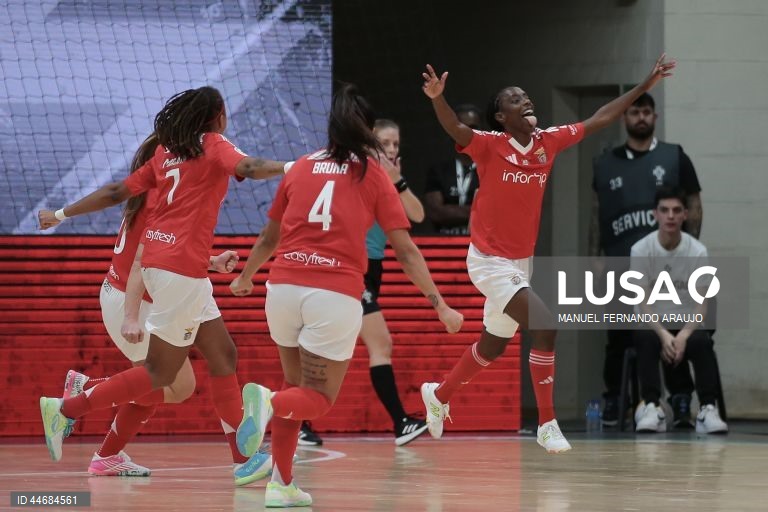 Futsal feminino: Benfica vence Nun`Álvares e conquista a Taça de Portugal