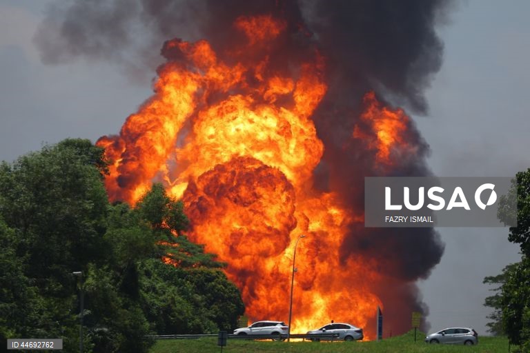 Incêndio em gasoduto na Malásia