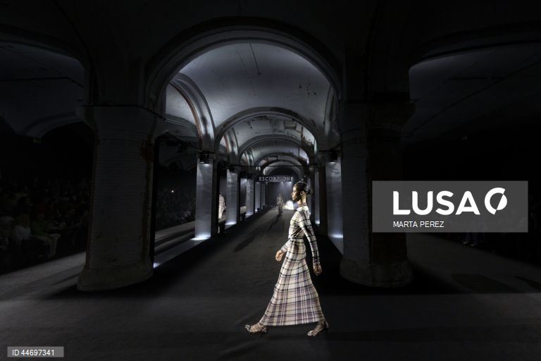 Barcelona Fashion Week em Espanha.