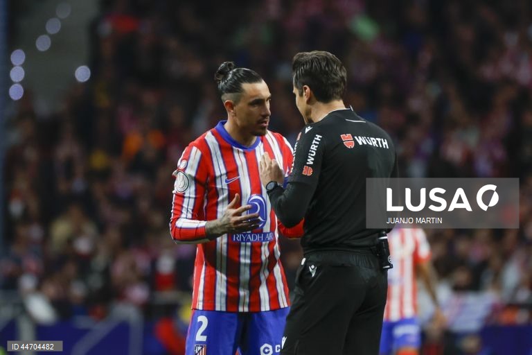 Um golo do avançado Ferrán Torres revelou-se hoje suficiente para o FC Barcelona ultrapassar ‘fora de portas’ o Atlético de Madrid (1-0), assegurando a presença dos 'culés' na final da Taça do Rei de Espanha em futebol.
