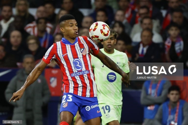 Um golo do avançado Ferrán Torres revelou-se hoje suficiente para o FC Barcelona ultrapassar ‘fora de portas’ o Atlético de Madrid (1-0), assegurando a presença dos 'culés' na final da Taça do Rei de Espanha em futebol.
