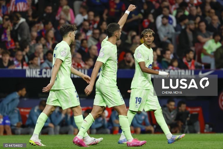 Um golo do avançado Ferrán Torres revelou-se hoje suficiente para o FC Barcelona ultrapassar ‘fora de portas’ o Atlético de Madrid (1-0), assegurando a presença dos 'culés' na final da Taça do Rei de Espanha em futebol.