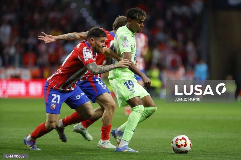 Um golo do avançado Ferrán Torres revelou-se hoje suficiente para o FC Barcelona ultrapassar ‘fora de portas’ o Atlético de Madrid (1-0), assegurando a presença dos 'culés' na final da Taça do Rei de Espanha em futebol.