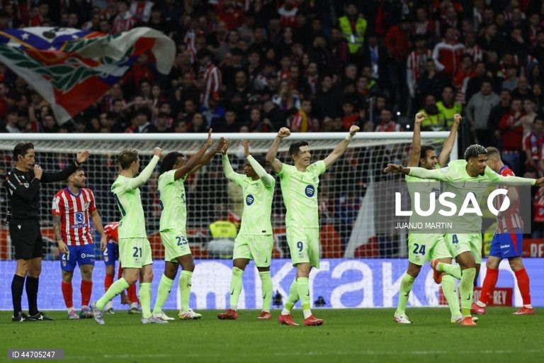 Um golo do avançado Ferrán Torres revelou-se hoje suficiente para o FC Barcelona ultrapassar ‘fora de portas’ o Atlético de Madrid (1-0), assegurando a presença dos 'culés' na final da Taça do Rei de Espanha em futebol.