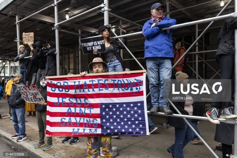 EUA: 50 Estados, 50 protestos a nível nacional contra as políticas do Presidente Trump