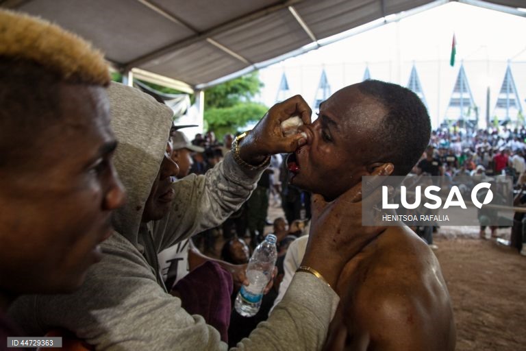 Madagáscar: Combates de Morengy, arte marcial tradicional, em Antananarivo