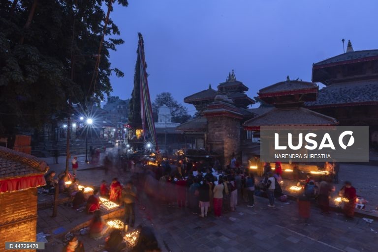 Nepal: Festival religioso do povo Newari em Catmandu