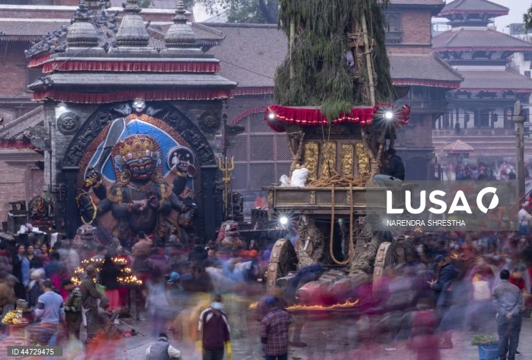 Nepal: Festival religioso do povo Newari em Catmandu