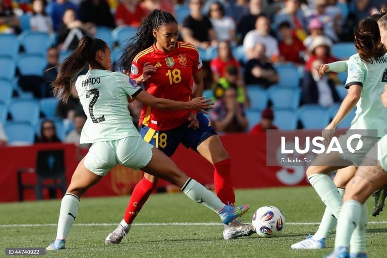 Portugal foi hoje goleado por 7-1 pela campeã mundial em título Espanha, em encontro da quarta jornada do Grupo A3 da Liga das Nações feminina de futebol, disputado no Estádio Balaídos, em Vigo.