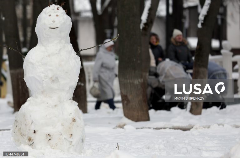 Rússia: Neve em Moscovo