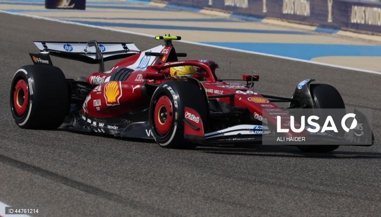 Automobilismo: Treinos para o Grande Prémio do Bahrain de F1