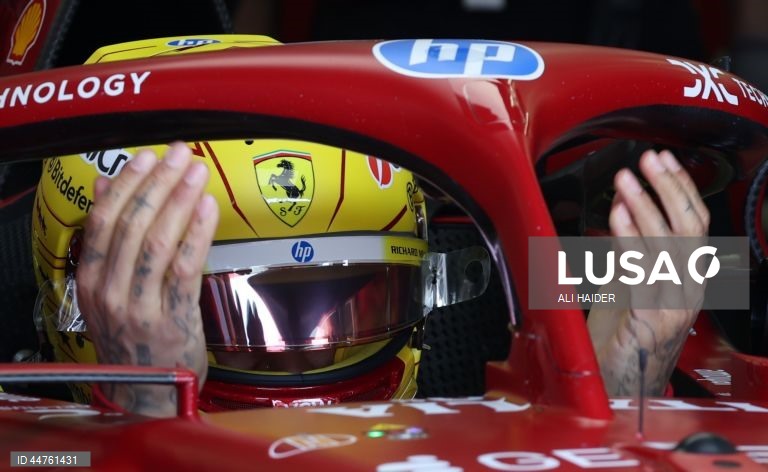 Automobilismo: Treinos para o Grande Prémio do Bahrain de F1