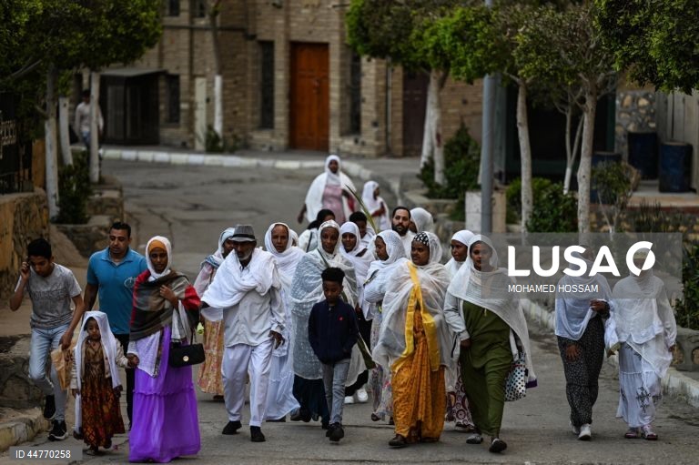 Egito: Cristãos coptas egípcios celebram o Domingo de Ramos ortodoxo