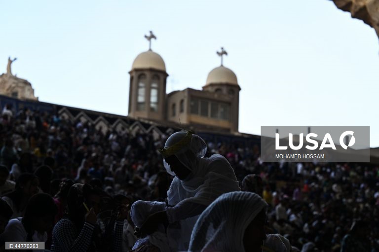 Egito: Cristãos coptas egípcios celebram o Domingo de Ramos ortodoxo