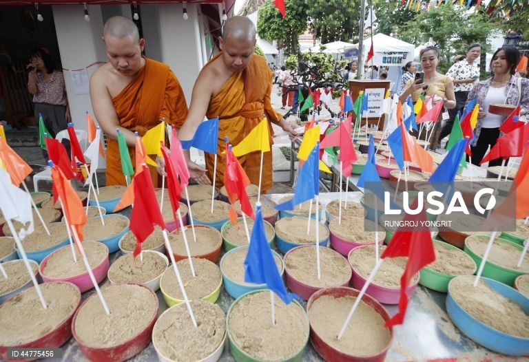 Tailândia: Festival Songkran em Banguecoque