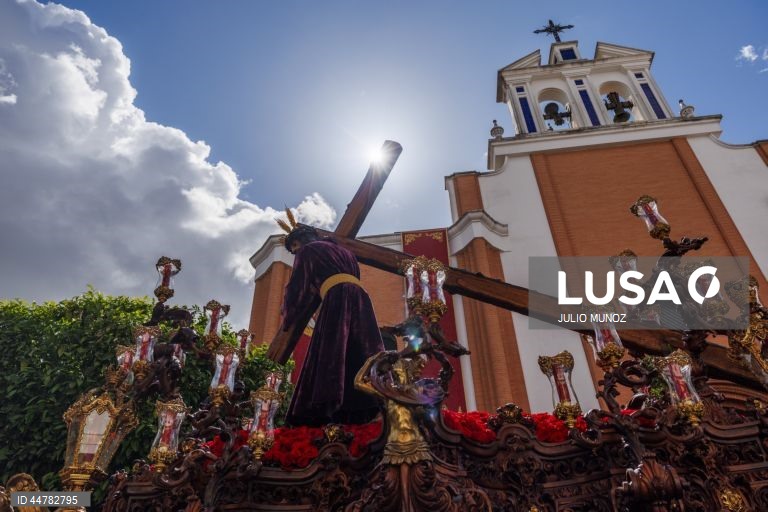 Espanha: procissão da semana Santa