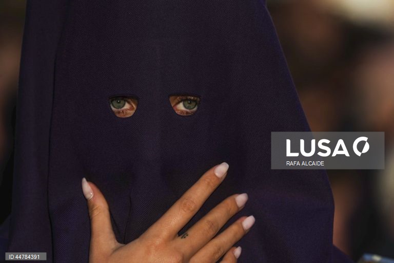 Espanha: procissão da semana Santa