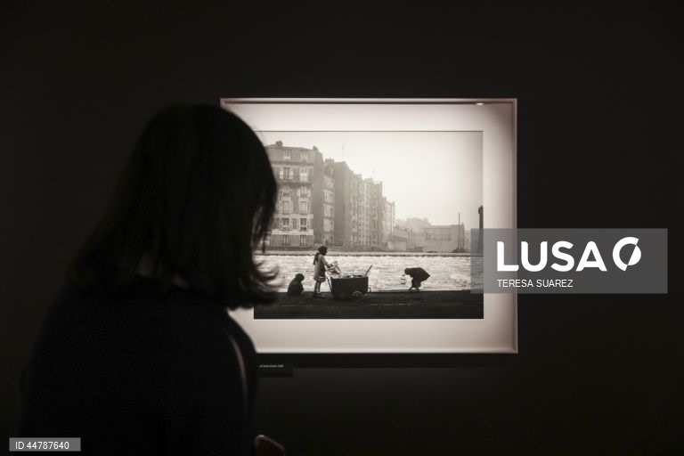 Exposição "Doisneau. Instants Donnes" no Museu Maillol em Paris.
