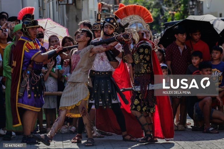 Filipinas: Católicos encenam cenas bíblicas para assinalar a Quinta-feira Santa do tempo da Quaresma