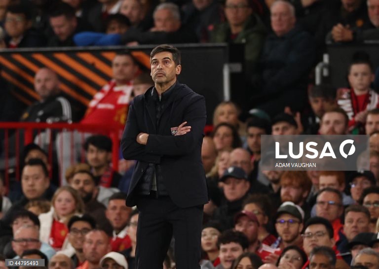O Manchester United, de Ruben Amorim, apurou-se hoje para as meias-finais da Liga Europa de futebol, ao vencer por 5-4 o Lyon, de Paulo Fonseca, num encontro ‘frenético’ da segunda mão dos quartos de final.