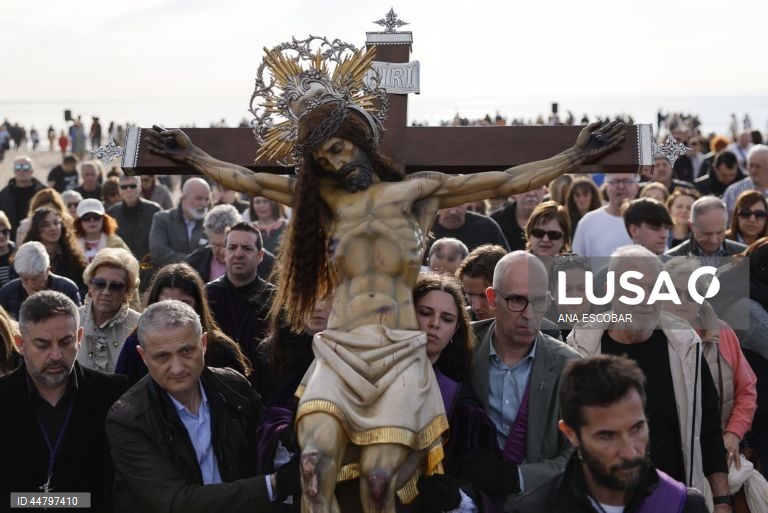 Espanha: Celebração da Sexta-Feira Santa