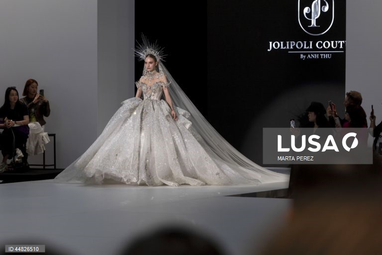 Espanha: Barcelona Bridal Fashion Week 2025