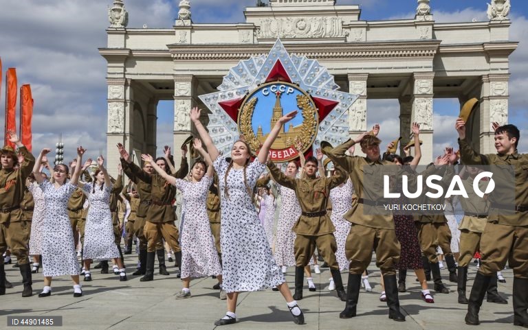 Moscovo: A “Valsa da Vitória” assinala o Dia da Vitória