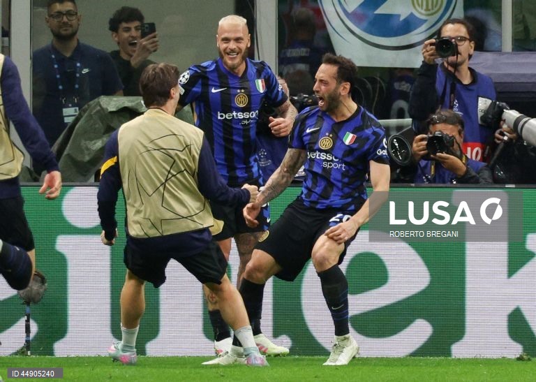 O Inter Milão apurou-se hoje para a final da Liga dos Campeões de futebol pela sétima vez, após vencer o FC Barcelona por 4-3, no prolongamento, depois do 3-3 no final do tempo regulamentar, na segunda mão das meias-finais.
