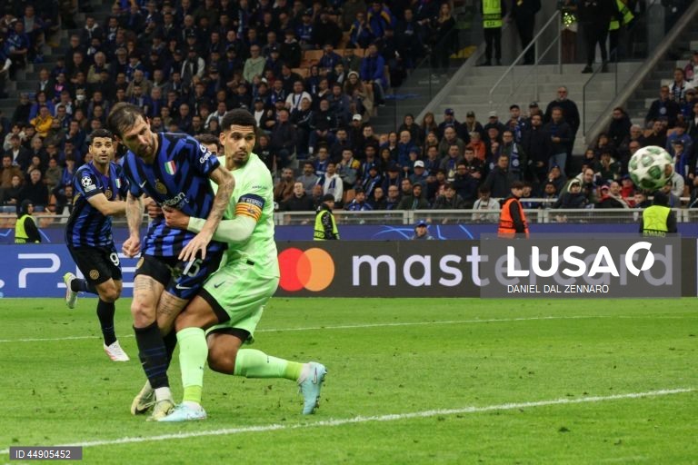 O Inter Milão apurou-se hoje para a final da Liga dos Campeões de futebol pela sétima vez, após vencer o FC Barcelona por 4-3, no prolongamento, depois do 3-3 no final do tempo regulamentar, na segunda mão das meias-finais.