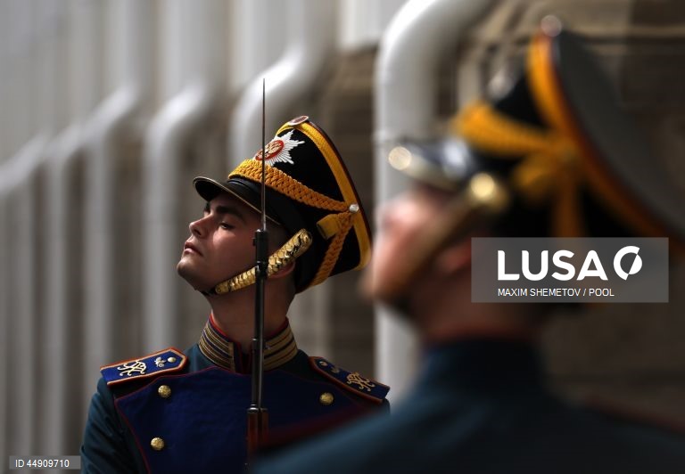 Presidente chinês, Xi Jinping, inicia visita à Rússia.
