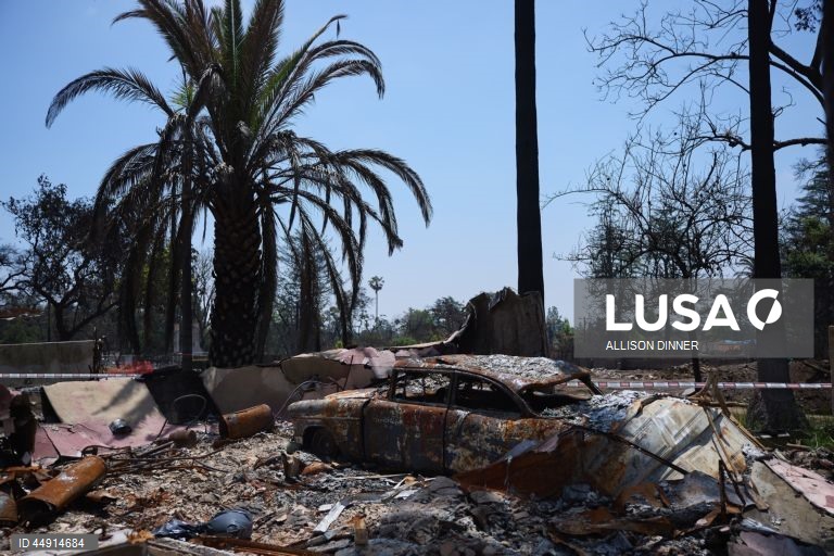EUA: Área de Los Angeles devastada pelos incêndios de janeiro deste ano