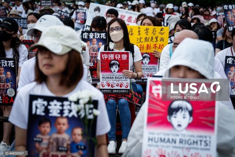 Taiwan: Protesto em Taipé contra os abusos infantis 