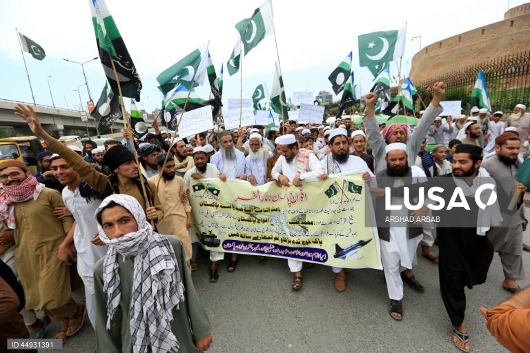Paquistão: Manifestação anti-Índia em Peshawar