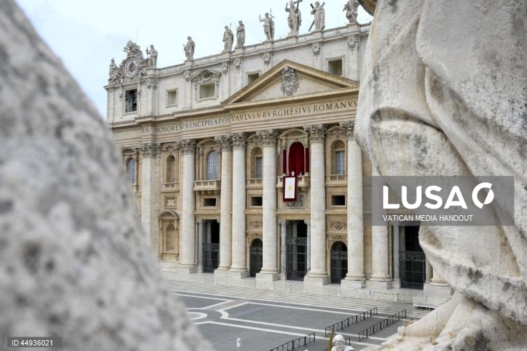 Vaticano: Papa Leão XIV preside à oração "Regina coeli"