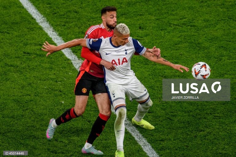 O Tottenham conquistou hoje a Liga Europa em futebol, o seu primeiro troféu desde 2007/08, ao bater na final o Manchester United, do treinador português Ruben Amorim, por 1-0, assegurando um lugar na ‘Champions’ 2025/26.