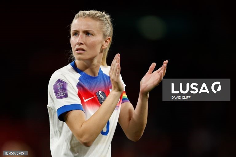 A seleção portuguesa feminina de futebol somou hoje a terceira derrota seguida na Liga das Nações, por culpa da entrada péssima em Wembley, diante da campeã europeia Inglaterra (6-0), que fez o que quis das portuguesas.