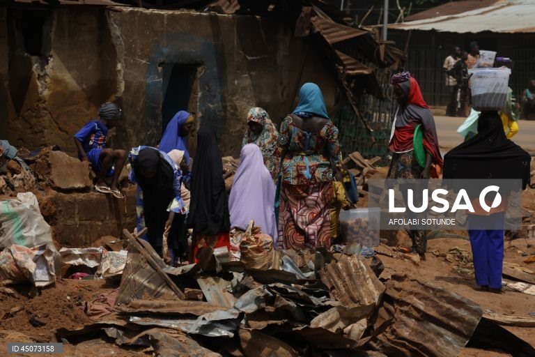 Nigéria: Mais de uma centena de mortos em inundações repentinas