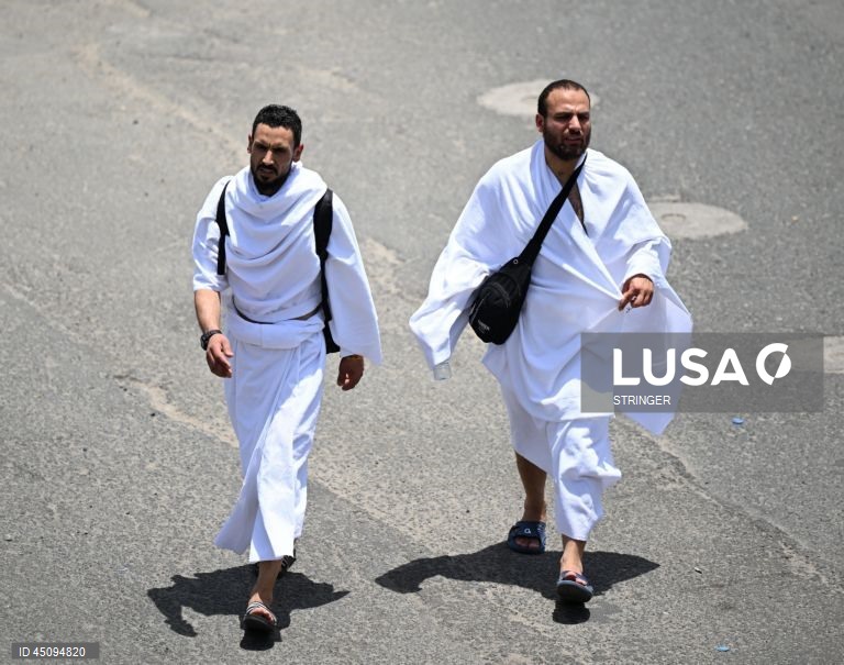 Arábia Saudita: Início da grande peregrinação anual muçulmana a Meca ('hajj')  