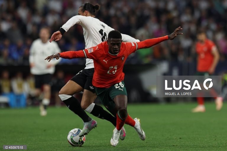 Portugal apurou-se hoje pela segunda vez para a final da Liga das Nações de futebol, ao vencer de virada a Alemanha por 2-1, em jogo das meias-finais disputado em Munique.