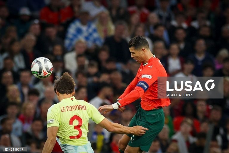 A seleção portuguesa conquistou hoje pela segunda vez a Liga das Nações de futebol, ao bater na final a Espanha por 5-3 no desempate por grandes penalidades, após 2-2 no final do tempo regulamentar e prolongamento.