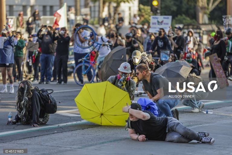 EUA: Protestos anti-Trump em Los Angeles